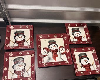 New 5 St. Nicholas Square Yuletide Snowman Dinner Plates, Square, Hand Painted *
