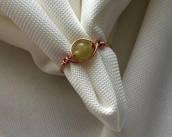 Anillo artesanal de alambre de cobre con ónix verde / Joyería ajustable con gema