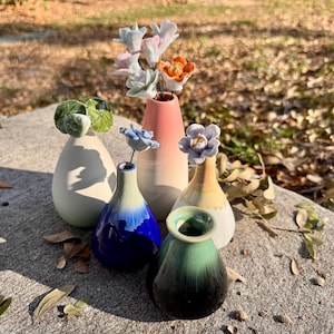 Handmade Ceramic Mini Vase + Free Ceramic Flower | Unique Pottery Bud Vase | Small Decorative Vase | Artisan Gift | Minimalist Home Decor