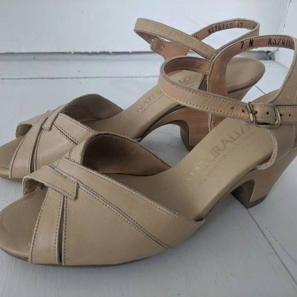 naturalizer sandals