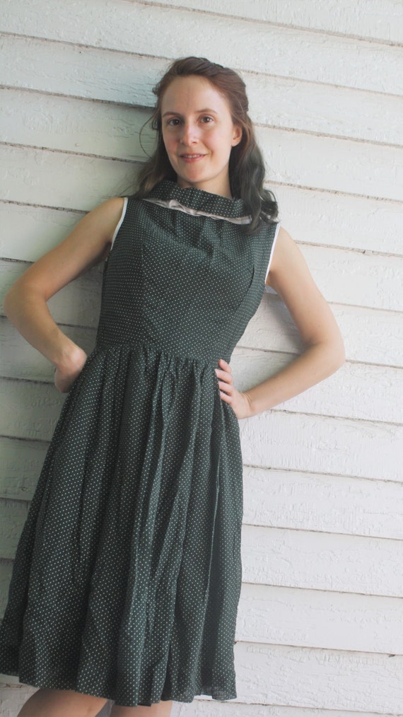 50s Dark Green Dress Polka Dot Print Sleeveless V… - image 4