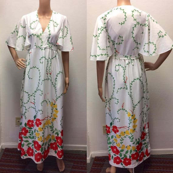 White Floral Wrap Maxi Dress Robe 70s Vintage Say… - image 1