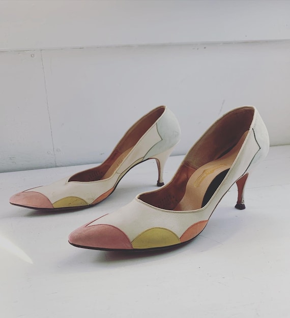 Scarpe strette shop in punta
