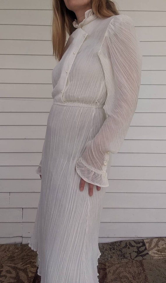 70s Sheer Romantic Dress XS S Ivory Prairie Gunne… - image 6