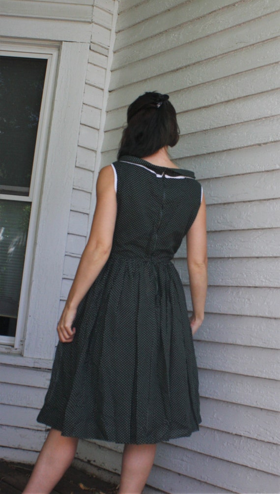 50s Dark Green Dress Polka Dot Print Sleeveless V… - image 9