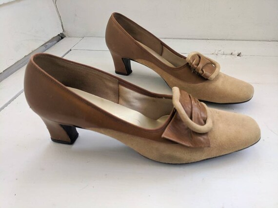 60s Two Tone Neutral Buckle Shoes Mod Vintage Soci