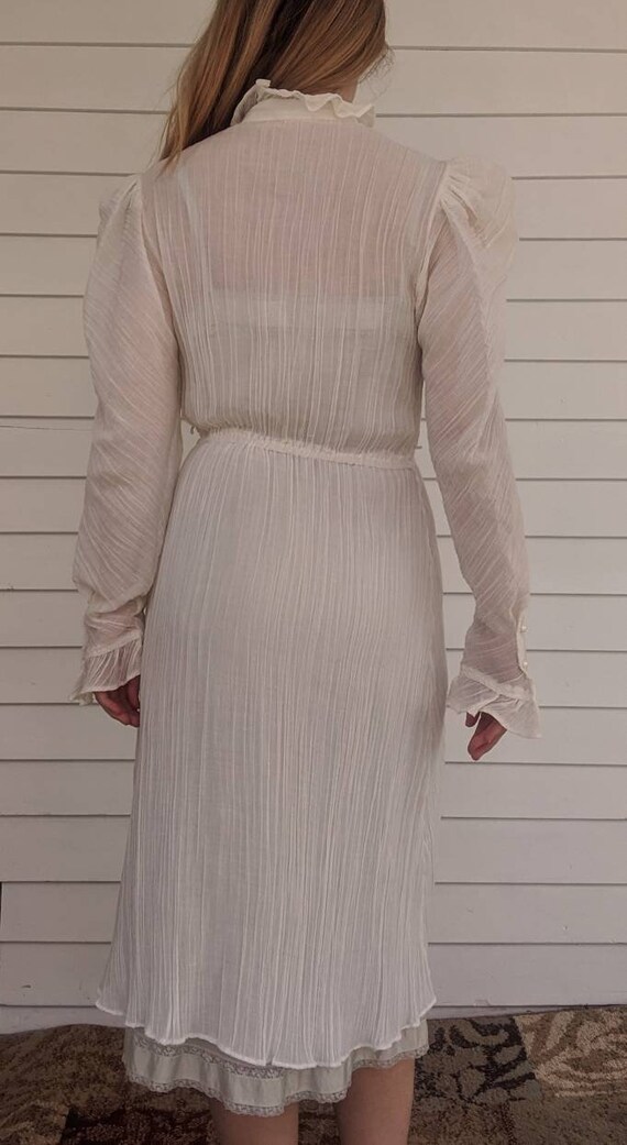 70s Sheer Romantic Dress XS S Ivory Prairie Gunne… - image 10