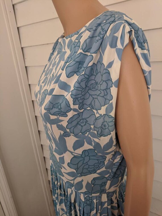 50s Floral Print Dress Blue White Vintage M L 38 … - image 7