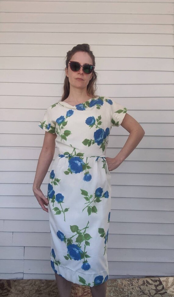 50s Floral Dress White Blue Garden Print Spring S… - image 6