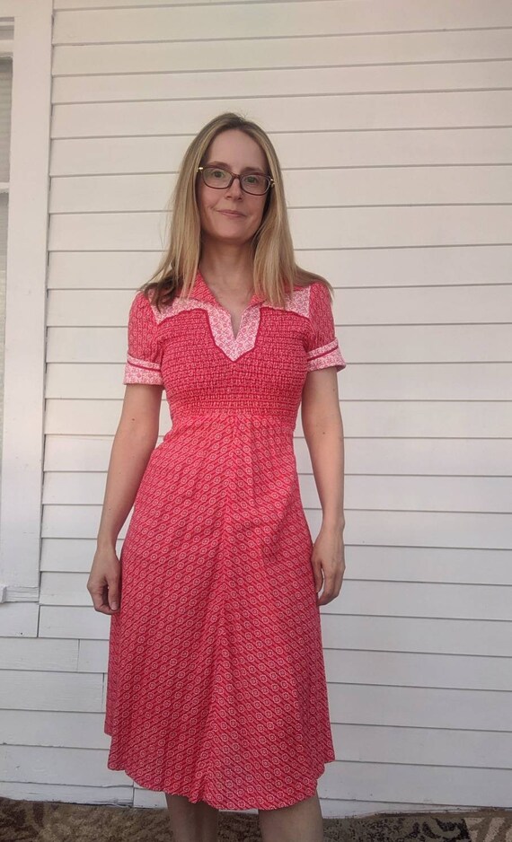 70s Red Retro Floral Dress Smocked Short Sleeve Jo