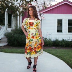 50s Yellow Floral Print Dress Vintage Cotton Day Summer XS