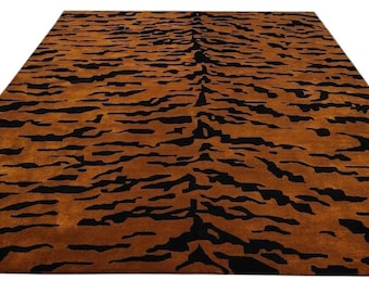 Hand-Tufted Wool Rug, Tiger Stripe Area Rug, Modern Animal Print Carpet, Luxury Black & Rust Brown Rug, Handmade Designer Living Room Rug.
