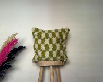 Cuscino vintage in lana marocchino – Cuscino tribale Beni Ouarain con motivi geometrici bianchi e verdi – Federa per cuscino fatta a mano – 18x19 pollici