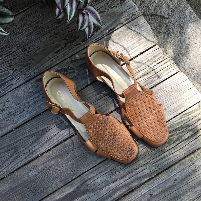 Vintage Tan Leather T Strap Sandal Flats Size 6 5 Womens Shoes Etsy