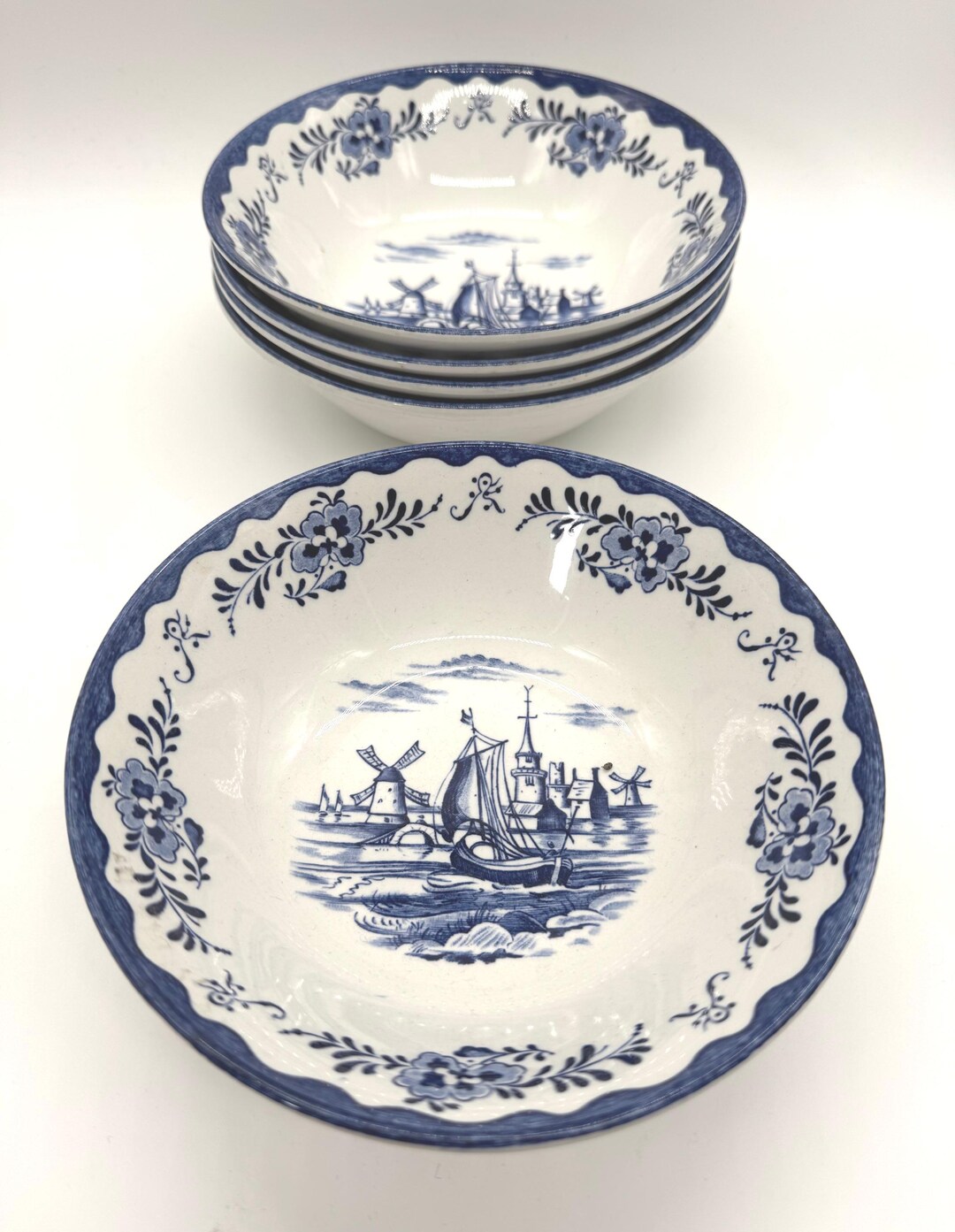 Vintage Johnson Brothers Stokeontrent Holland Ironstone Bowls Set