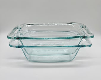 Vintage Pyrex Easy Grab Glass Loaf Pans - set of 2