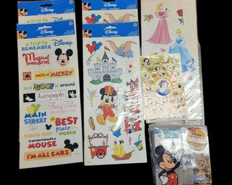 Vintage Disney Stickers Collection: Mickey Mouse & Princesses, Disneyland Resort (200 Sticker Box)