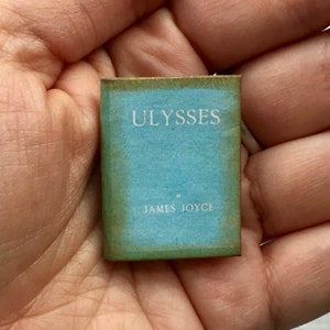 Micro Mini Livro - Broche - Pin - Ulisses