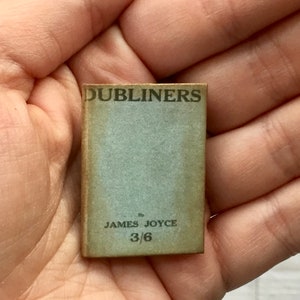 Micro Mini Book - Broach - Pin - Dubliners