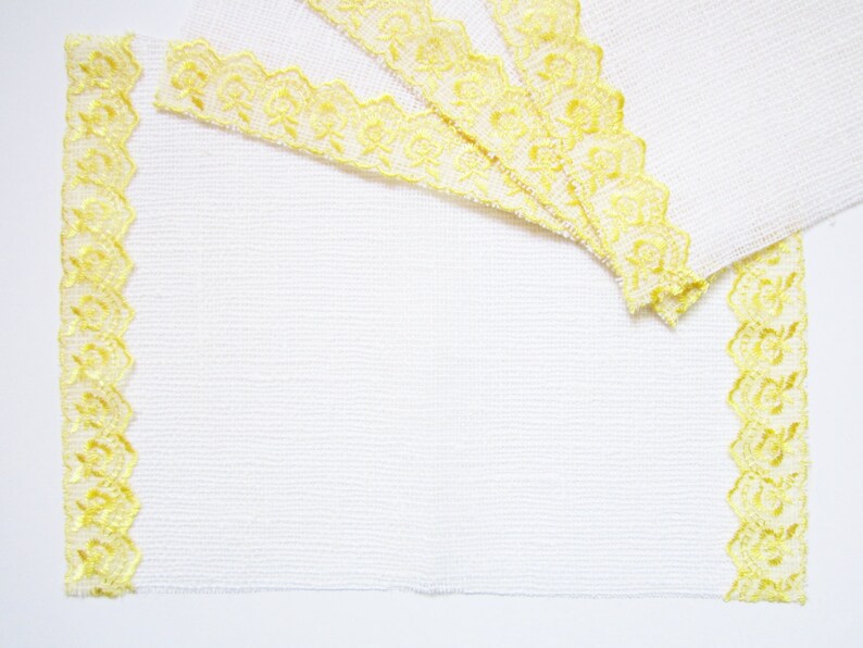 White Burlap Linen Placemat With Lace Handmade Linen Table Etsy