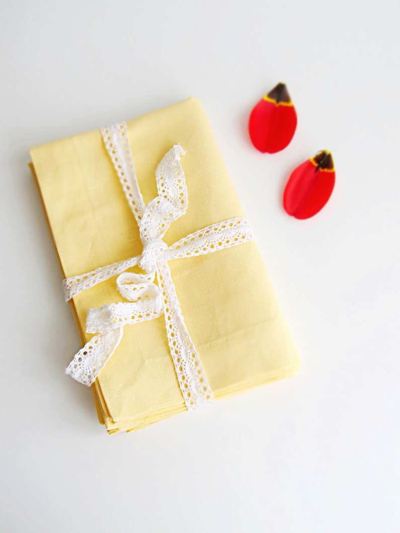 Light Yellow Linen Placemat, Handmade Table Linen, Linen Wedding Decor