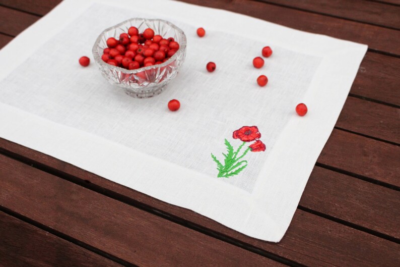 White Linen Embroidered Placemat Handmade Floral Linen Table Decor 100/% Pure Burlap Linen Wedding Decor Mitered Corners