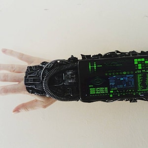 Braccio Borg di Star Trek, costume da cyborg per cosplay. Interfaccia per smartphone.