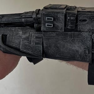 Laser Cannon arm cyberpunk gauntlet