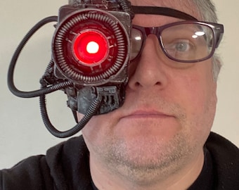 cosplay bionic eye 40k  or borg style mask.  right sided made for wearing glasses