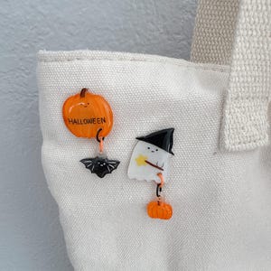 Halloween pin/pumpkin pin/ghost pin/cute handmade pin//pin for bags hats//bag accessory/Halloween enamel pin/cute lapel pin/Halloween gift