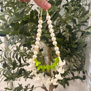 Hawaiian Flower Car Lei – Puakenikeni Flower and Pakalana Flower Lei With Clay Beads – Car Decor – Hawaii Gift for Her - Lei for Car Mirror