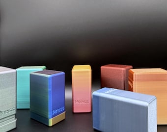 Caja de almacenamiento para tarjetas de juego familiar impresa en 3D