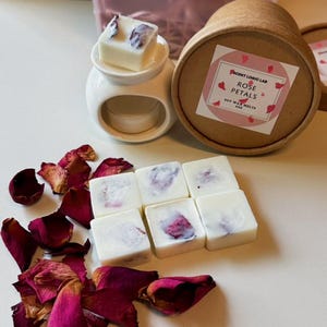 Rose Petal Wax Melter Gift Set | Ceramic Melter + 4 oz Rose Petal Soy Wax Melts + Tealight Candle | Relaxing Aromatherapy Gift Box