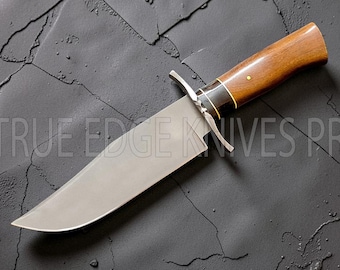 Handgemaakt D2-stalen jachtmes – mes met druktang en leren schede