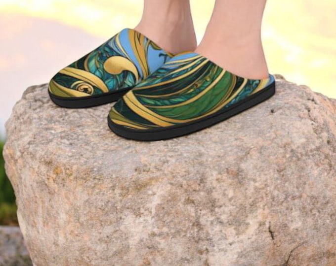 Stylish Women's Indoor Slippers, Cozy Footwear for Home, Perfect Gift for Her, Housewarming, Relaxation, Seasonal Comfort