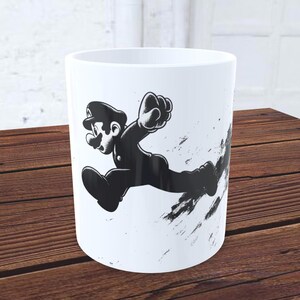 Mario Running Coffee Mug – 15 oz Ceramic Coffee Cup - Super Mario-Inspired Minimalist Black & White Design Design – Gift for Gamers