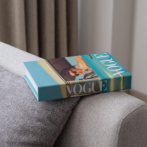Vogue Summer Drive Dekorative Faux Bücherbox mit Versteckter Aufbewahrung für Kaffeetisch, Bücherregal, Manteldekor |  Foto, Andenken Aufbewahrung