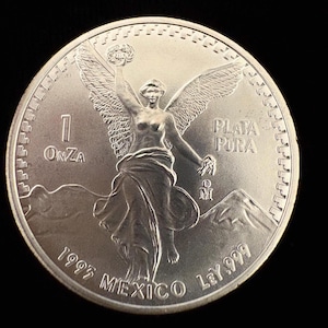 1993 Mexican Libertad – 1 oz .999 Fine Silver Coin – Brilliant Uncirculated