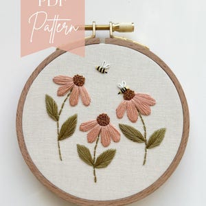 Beginner Embroidery Pattern: Floral Bee Hoop Art (4 Inch) (PDF Download)