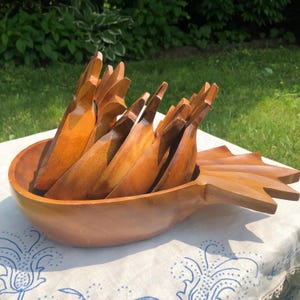 Vintage Wood Tiki Serving Bowl With Set of 6 Individual Pineapple MCM Monkey-Pod