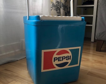 Vintage PEPSI COLA cooler - 1970/80 - Light Blue - Hard Plastic- Good Condition
