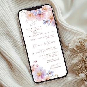 Könnte beinhalten: Eine digitale Einladung zu einer Babyparty mit floralem Design. Die Einladung lautet "Twins in Bloom" und enthält den Namen "Sienna Williams". Die Einladung enthält Datum, Uhrzeit und Ort der Party sowie die Informationen zur Geschenkregistrierung.
