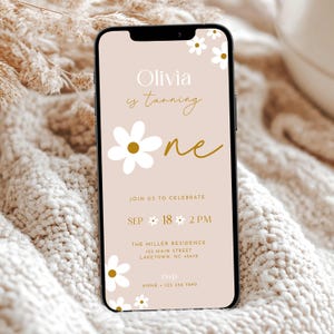 Daisy First Birthday Party Evite, Boho First Birthday Invite for Girl, Daisy Birthday Theme 1st Birthday Invitation for Phone, WD1