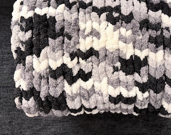 Chunky Throw Blanket