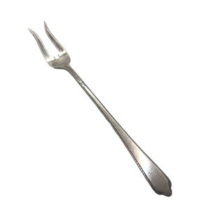 HOLMES & EDWARDS Guest Of Honor Silverplate Silverware Shrimp Fork 6 1/8"