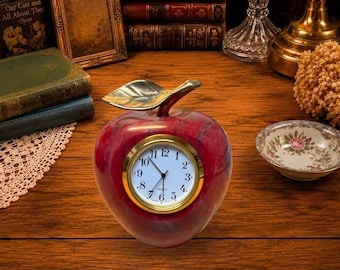Horloge de bureau vintage Red Stone Apple, à quartz, cadeau pour enseignants (Taïwan), décoration pour bibliothèque ou bureau