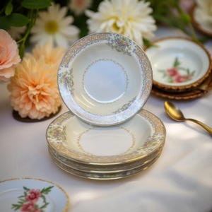 Vintage Rose China Japan Berry Bowls – Set of 4 Floral Urn Pattern w Gold Trim 1940s Elegant Tableware