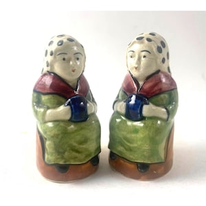 Vintage Hand-Painted Ceramic Grandma Salt & Pepper Shakers Japan