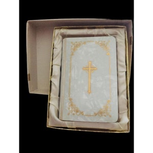 Misal católico de novia francés/latino de 1950, perla simulada dorada, J'Offre La Messe, caja original