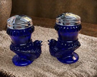 Vintage Cobalt Blue Rooster Chicken Hen Salt & Pepper Shakers With Chrome Lids 3" Tall Collectible Kitchenware